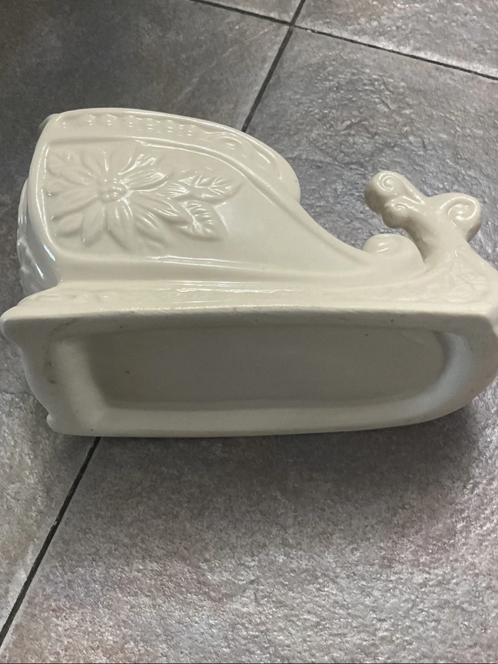 N/A elegant ivory